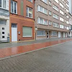 Stylish Coastal With Fireplace & Terrace In Oostende