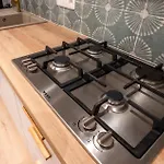 Stylish Coastal With Fireplace & Terrace In Apartamento Ostende