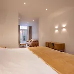 公寓 Stylish Coastal With Fireplace & Terrace In 奥斯滕德