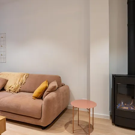 Apartamento Stylish Coastal With Fireplace & Terrace In