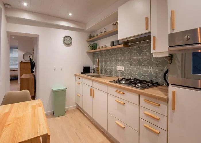 Stylish Coastal With Fireplace & Terrace In * Ostend