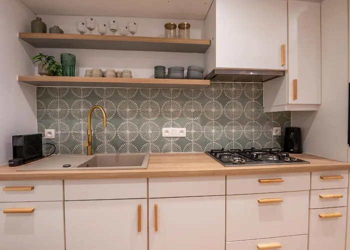 Stylish Coastal With Fireplace & Terrace In * Ostend